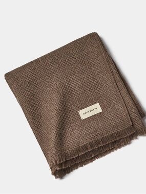 Cozy Earth Alpaca Waffle Oversized Throw Blanket in Ebony Retail $288!